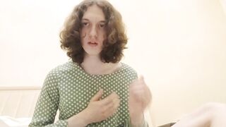 Trans-girl Stesha Masturbates her Clitoris in a Dress