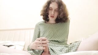 Trans-girl Stesha Masturbates her Clitoris in a Dress