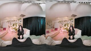 Busty Goth Asteria Jade will Put U on a Proper Test to see are you really into her