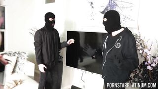 PORNSTARPLATINUM Naughty Sully Savage Pounded by two Thieves