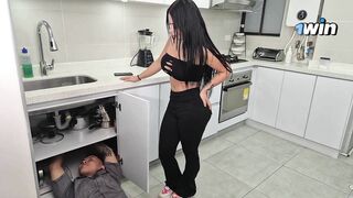Horny Colombian Seduces the Plumber and Ends up Riding his Cock - ALEJANDRA PALACIOS