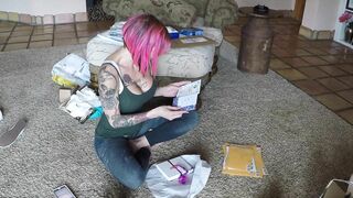 Mail Time and Dress try On!