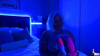 Dukes Dollz: Sexy Arab and Latina Bade Suck and Fuck on Fat Dildos