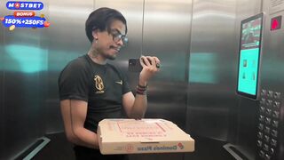 GIRLFRIEND GETS JEALOUS OF MY PIZZA AND WANTS TO FUCK BEFORE I EAT IT Ft. Amberzinha