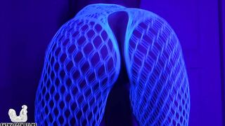 MILF Twerking Tease: Big Booty Bouncing - Jane Cane