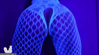MILF Twerking Tease: Big Booty Bouncing - Jane Cane