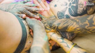 Lesbian Orgy – Anal & Squirt – Tattooed Girls Pleasuring each Other’s Holes and Licking Pussy – ATM,