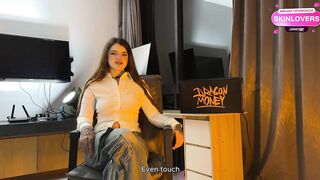 Babysitter Nymphomaniac knows how to Approach a Virgin Bad Boy(18+) with Plot and Conversation