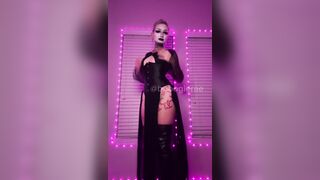 Goth Femdom Mistress Tells you how she wants you to Cum