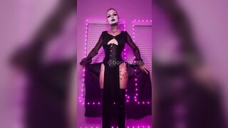 Goth Femdom Mistress Tells you how she wants you to Cum