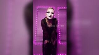 Goth Femdom Mistress Tells you how she wants you to Cum