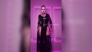 Goth Femdom Mistress Tells you how she wants you to Cum