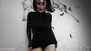 Mavis Dracula Cosplay Gets SPANKED & SUCKS Dick – Cute Vampire BJ Halloween Love Lilah