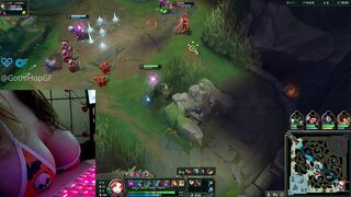 Neeko Support Deepthroats Dildo and Plays with herself in Lane
