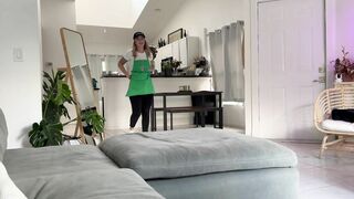 Barista Girl Cheats on Boyfriend while he's at Work "i Bet you would Fuck me better Anyway..."