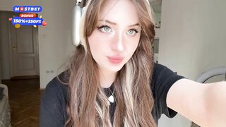 Big Ass Tinder Teen Egirl had her 1st NP and Masturbates for You. FaceTime Call