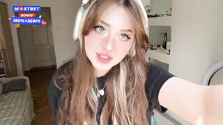 Big Ass Tinder Teen Egirl had her 1st NP and Masturbates for You. FaceTime Call