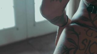 Im here to Strip and Tease you Daddy
