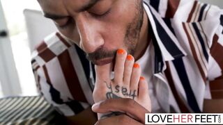 Tattooed Brunette Alex Jones Banged Hard after Worshipping