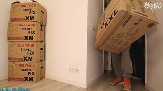 Big Booty Girl next Door Fucks the Mover / Angelssex