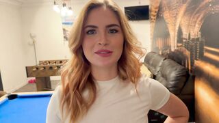 My Friends Girlfriend let me Cum in her Mouth - "he's in the other Room, its Fine"