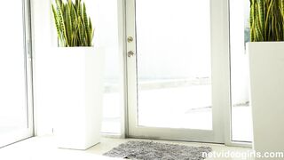 Perfect Tits and Ass on this Amateur who Ends up Eating her first Pussy and having her 1st 3some