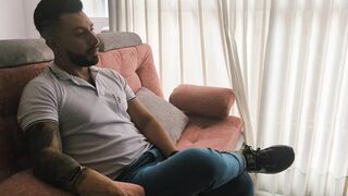 Jonny the Nympho goes to his Psychologist and Fucks her