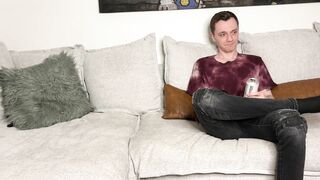 Letting my Roommate Cum in me because his Girlfriend won't let him