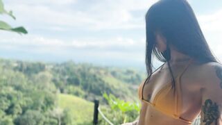 Fucking in a Public Jacuzzi!