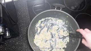 студентка нашла способ как трахнуть отчима РУССКОЕ С СЮЖЕТОМ Migurtt