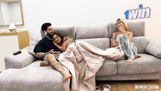 FODENDO a NOVA AMIGA DA MINHA NAMORADA • COLLAB Itsxlilix Stellar Bluue