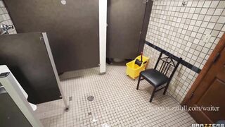 Waiter Gets Served a Big round Ass - Nina Kayy / Brazzers