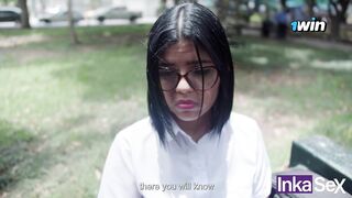 Inocente Colegiala Latina Culona Es Llevada Con Mentiras a Casa De un Extraño Para Follar