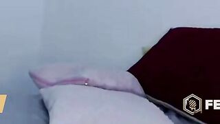 FetishHiveLive - Liss Paris - Kinky Blonde Loves Mixing Pain with Pleasure