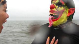 FUCKING THE CLOWN IN THE STORM