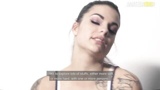 Beautiful Canadian Teen makes her Porn Debut - CASTING FRANCAIS