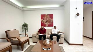 Jefa MILF Caliente Silvana Lee Seduce a Uno De Sus Empleados - SoldierHugeCock