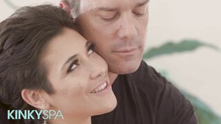 Kinky Spa - Brooklyn Gray Meets Ramon a Tall Muscular Masseur & can't Wait to Ride his Huge Cock