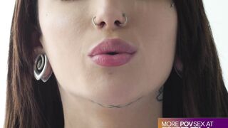 Valerica Steele take it Deep