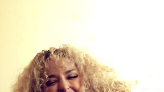 Geisha Kyd Greatest Squirting Orgasm Masturbating with HerSpot