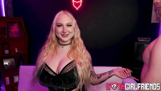 Curvy Skylar Vox Pleases Partner with her Fucking Skills