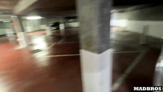 Gothic Nympho Leaves her Boyfriend and Gets Fucked in the Car in the Parking Lot!