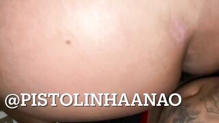 Lays Peace Chupando Muito o Pau do Anao , a Safada Fez a Melhor Garganta Profunda