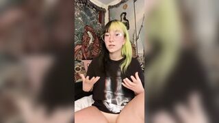 BigTittyGothEgg Dick Size 101