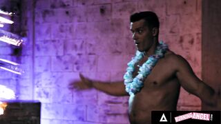 Hot Fire Dancer Jewelz Blu Gets Destroyed by the Barman's HUGE Dick at a Tiki Bar