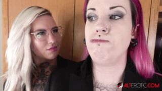 Female Detectives Probe an Alien Pussy Tattoo