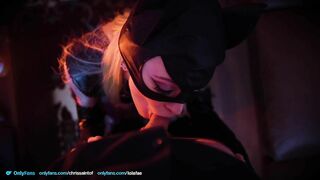 Blonde Tattooed Catwoman needs Huge Cock- Lola Fae