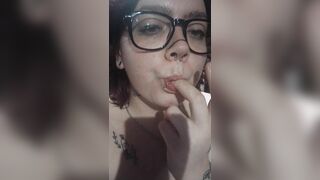 Goth Girl Fingering herself