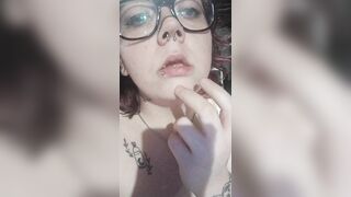 Goth Girl Fingering herself