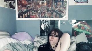 Petite Emo Viakitty Plays with Big Toy